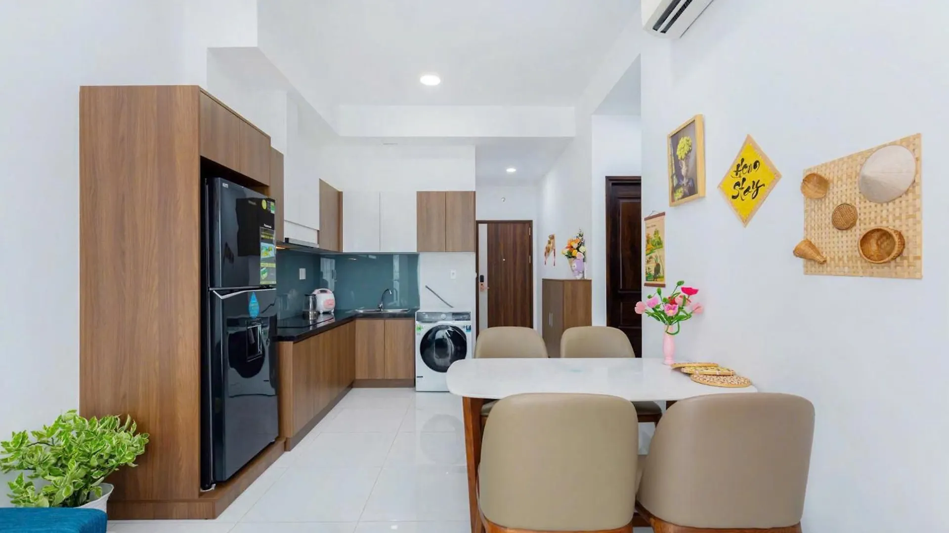 Mermaid Seaview Apartment Vung Tau - Blue Homestay Vietnam