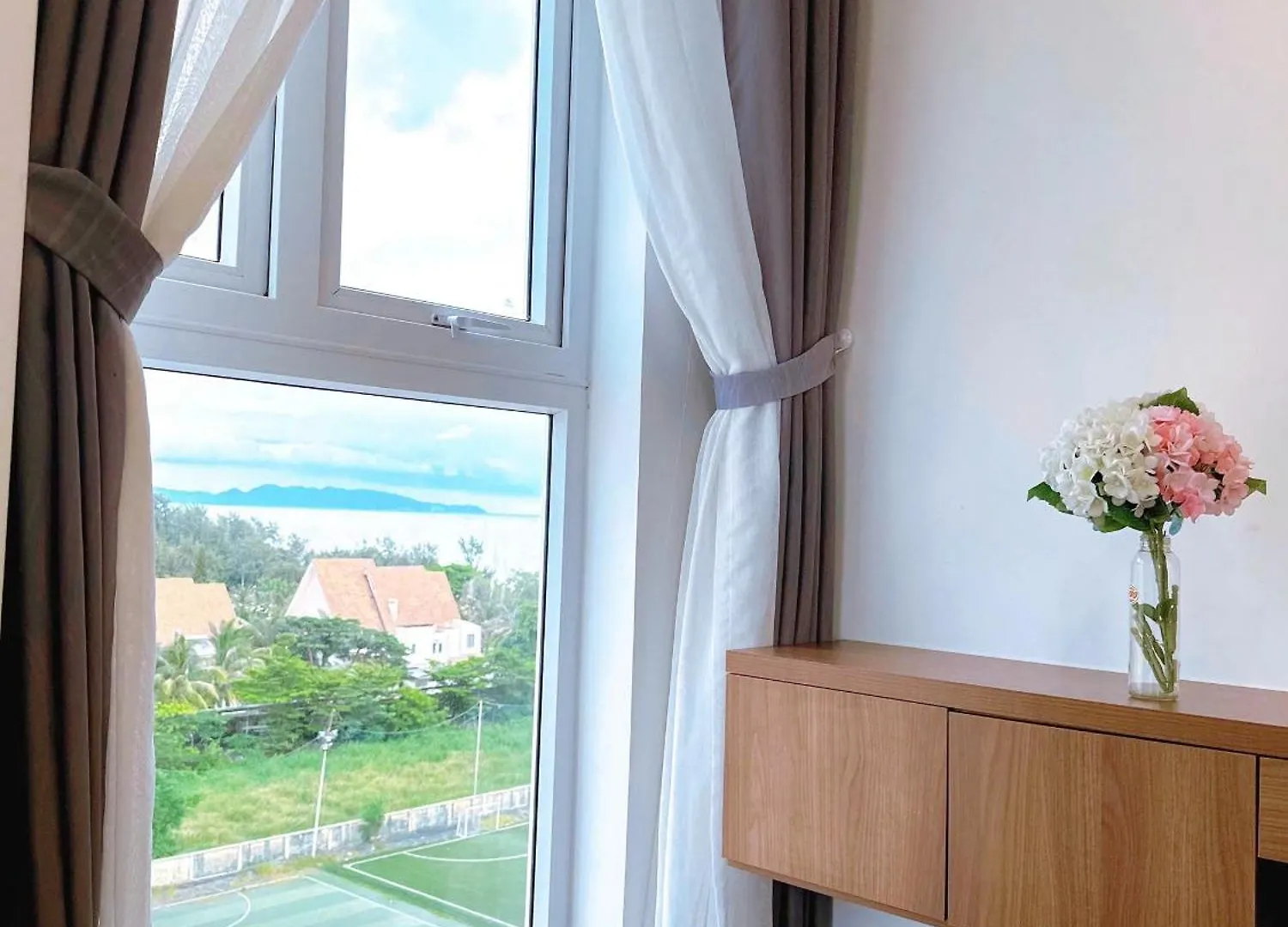 Mermaid Seaview Apartment Vung Tau - Blue Homestay Vietnam