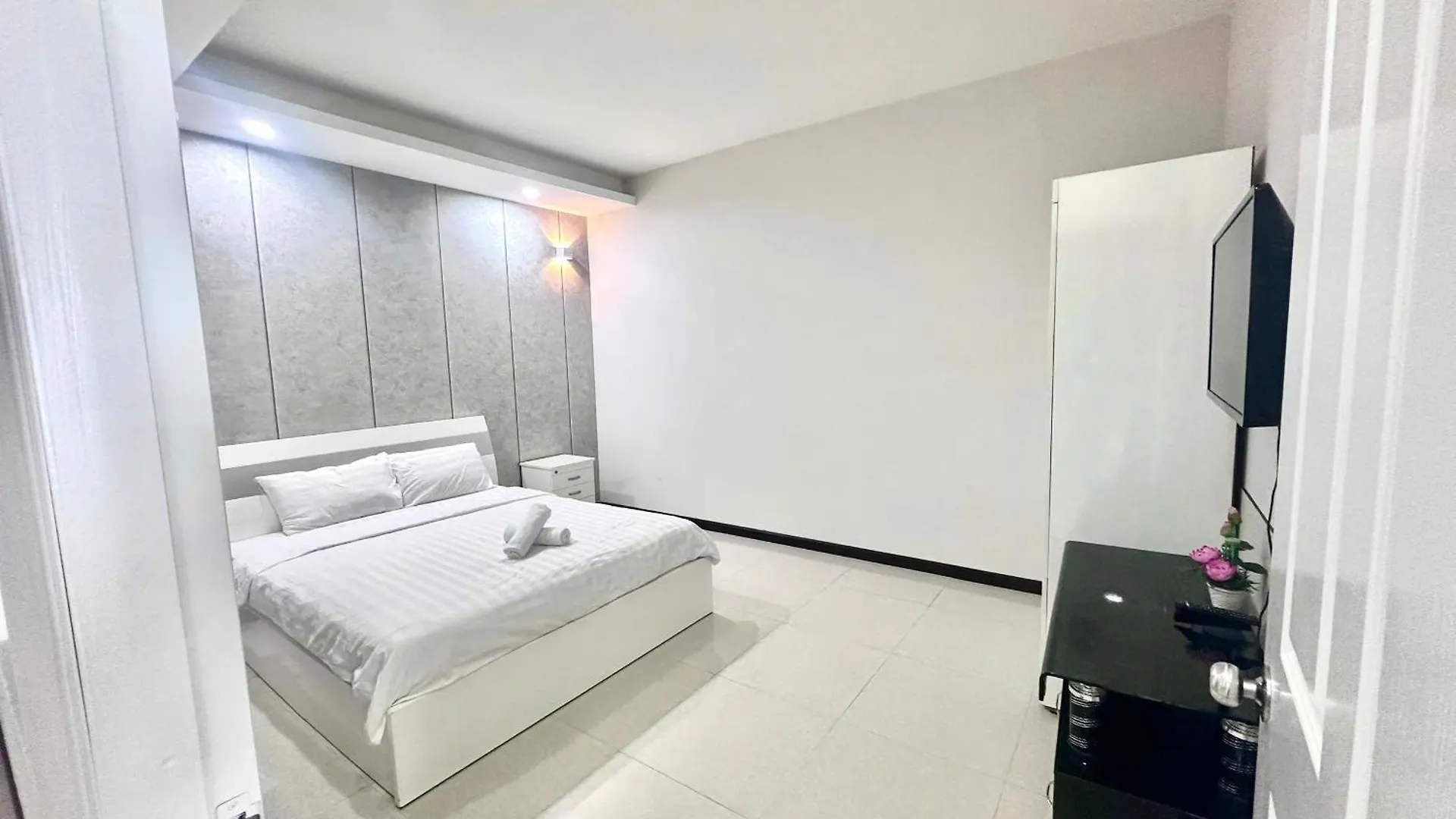 Mermaid Seaview Apartment Vung Tau - Blue Homestay