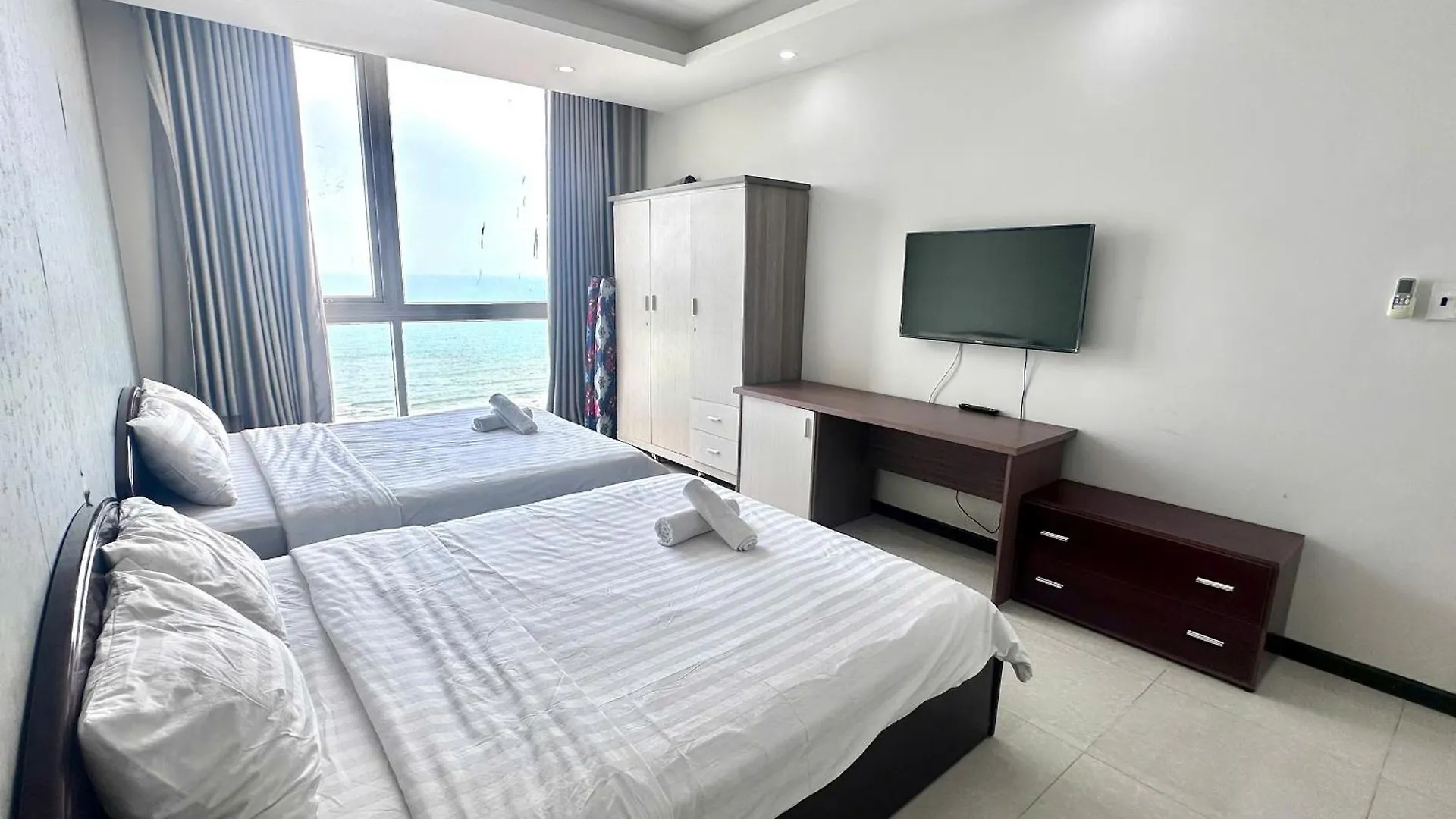 Mermaid Seaview Apartment Vung Tau - Blue Homestay contacts